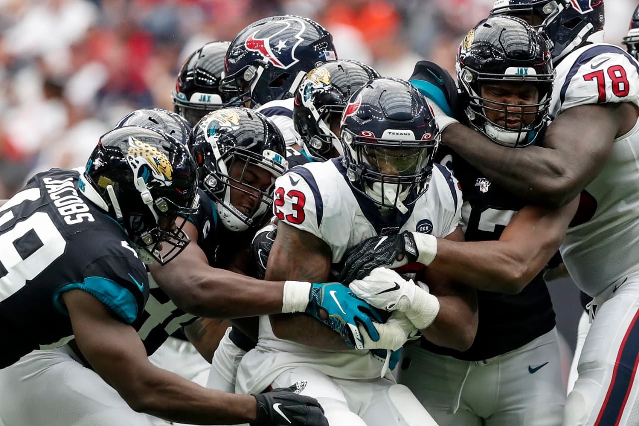 Los Houston Texans sufrieron pero superaron a Jacksonville Jaguars.