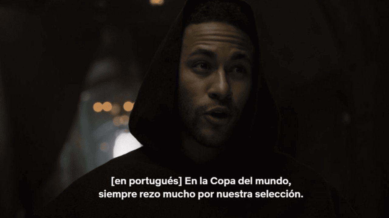 Cuando Andrés habla sobre lo que caracteriza a Brasil: magia, fiesta y futbol, el jugador del PSG respondió: "A mí no me gusta el fútbol ni la fiesta”, pero antes de retirarse el monje admite, "en la Copa del Mundo siempre rezo mucho por nuestra selección”.