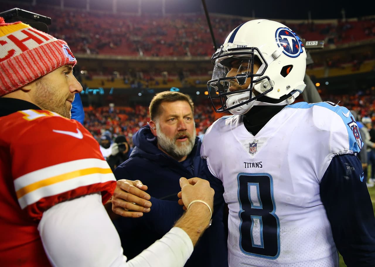 Marcus Mariota y Alex Smith ofrecieron un gran encuentro, digno de lo que los aficionados esperan en la postemporada.