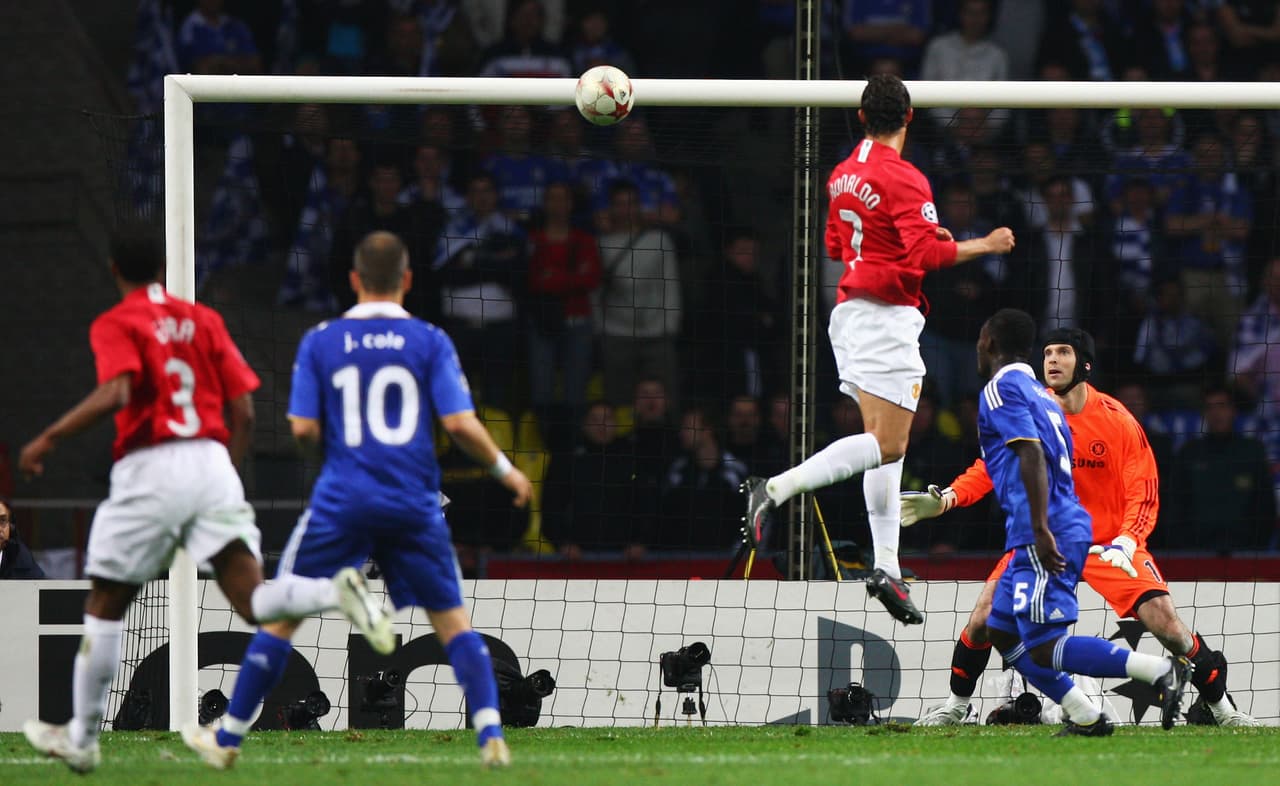 En su segunda participación en Champions fue finalista y en esa final hizo gol con Manchester United en el empate 1-1 contra Chelsea el 21 de mayo de 2008, en el que sería el primer título de este torneo europeo para CR7. Fue su tanto 11.