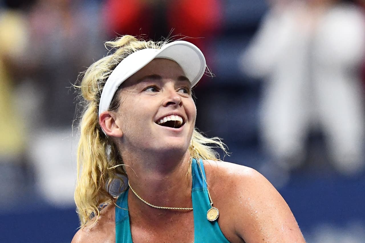 La estadounidense Coco Vandeweghe venció a la checa Karolina Pliskova, primera favorita, por 7-6 (4), 6-3, y clasificó a semifinales del US Open y sentenció el ascenso de la española Garbiñe Muguruza.
