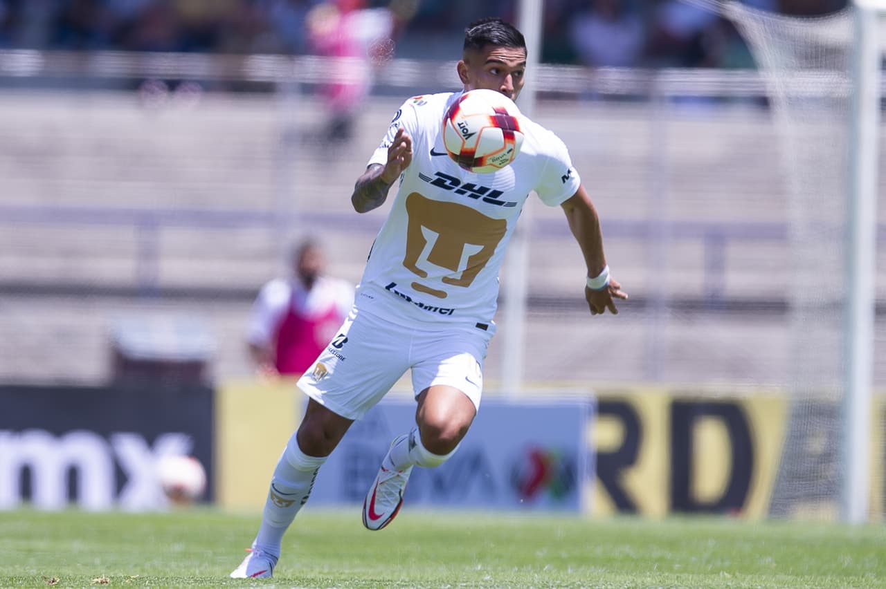 A pesar de haber jugado con 10 futbolistas la mayor parte del juego por la expulsión de Juan Ignacio Dinenno, los Pumas lograron una vital victoria ante Rayados.