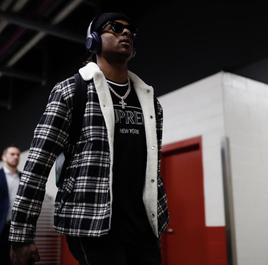 El mejor receprot de los Green Bay Packers, Davante Adams, brilla fuera y dentro del emparrillado con solo una diferencia, fuera del emprrillado el estadounidense brilla más gracias a las cadenas, aretes, pulseras y relojes de lujo que porta.