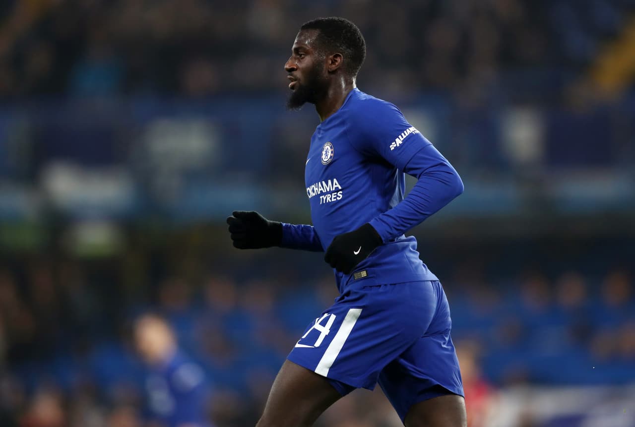 Mediocampista: Tiemoue Bakayoko (Chelsea / Milan)