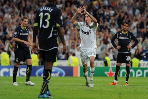 El argentino Angel Di María amplió la ventaja de los blancos.