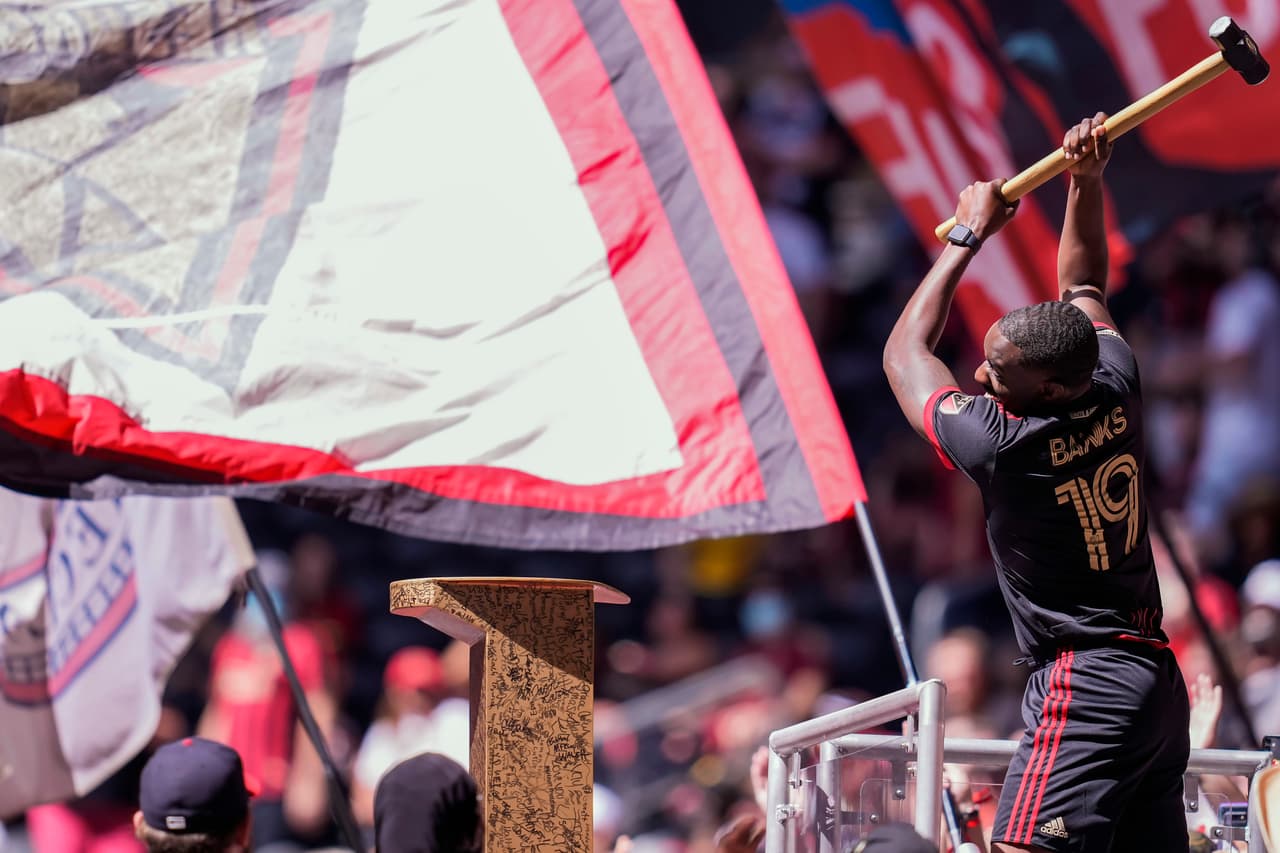 'Las Cinco Bandas' siguen cerca de posiciones de acceso a la postemporada.
<br>