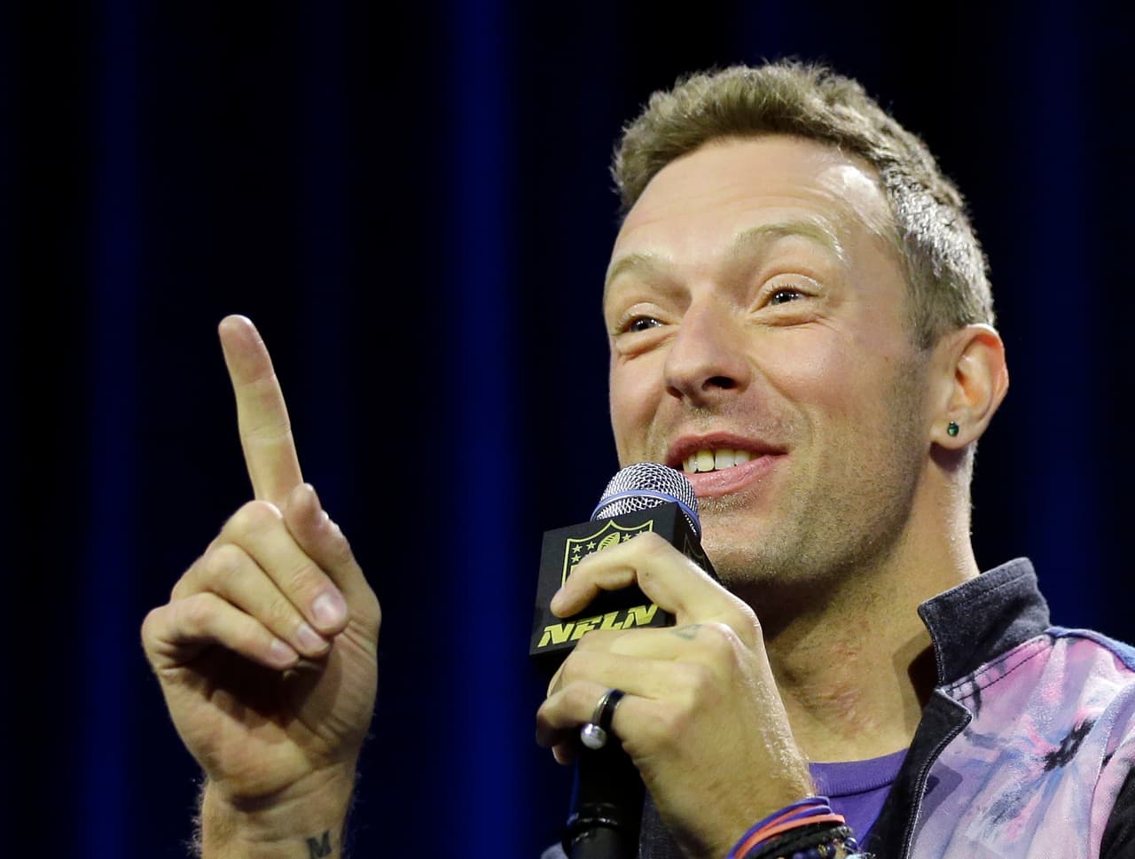 La banda británica, liderada por Chris Martin, hicieron su presentación en conferencia de prensa para dar algunos detalles de su presentación del medio tiempo del Super Bowl 50. Checa las imágenes.