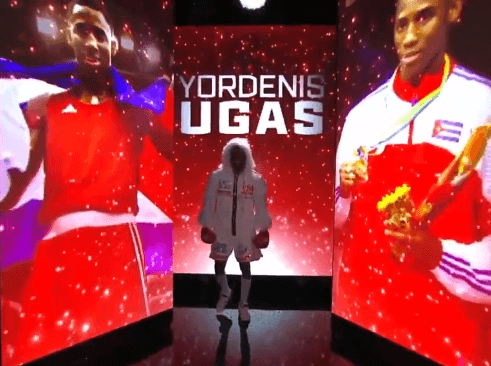 En la pelea estelar, Yordenis Ugás derrotó por decisión unánime a un Manny Pacquiao que sacó a relucir sus más de cuatro décadas, ya que se mostró lento y sin muchos reflejos.