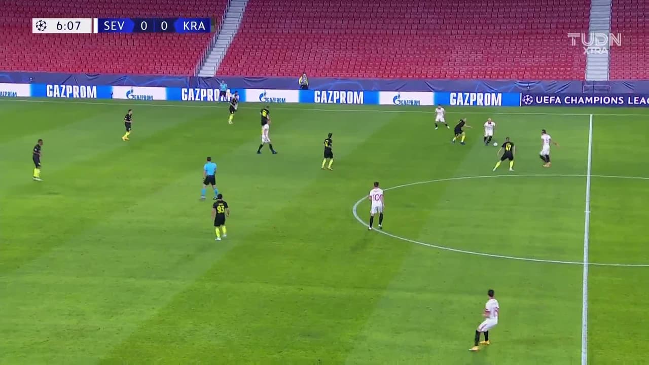 ¡TIRO ATAJADO! disparo por Lucas Ocampos.