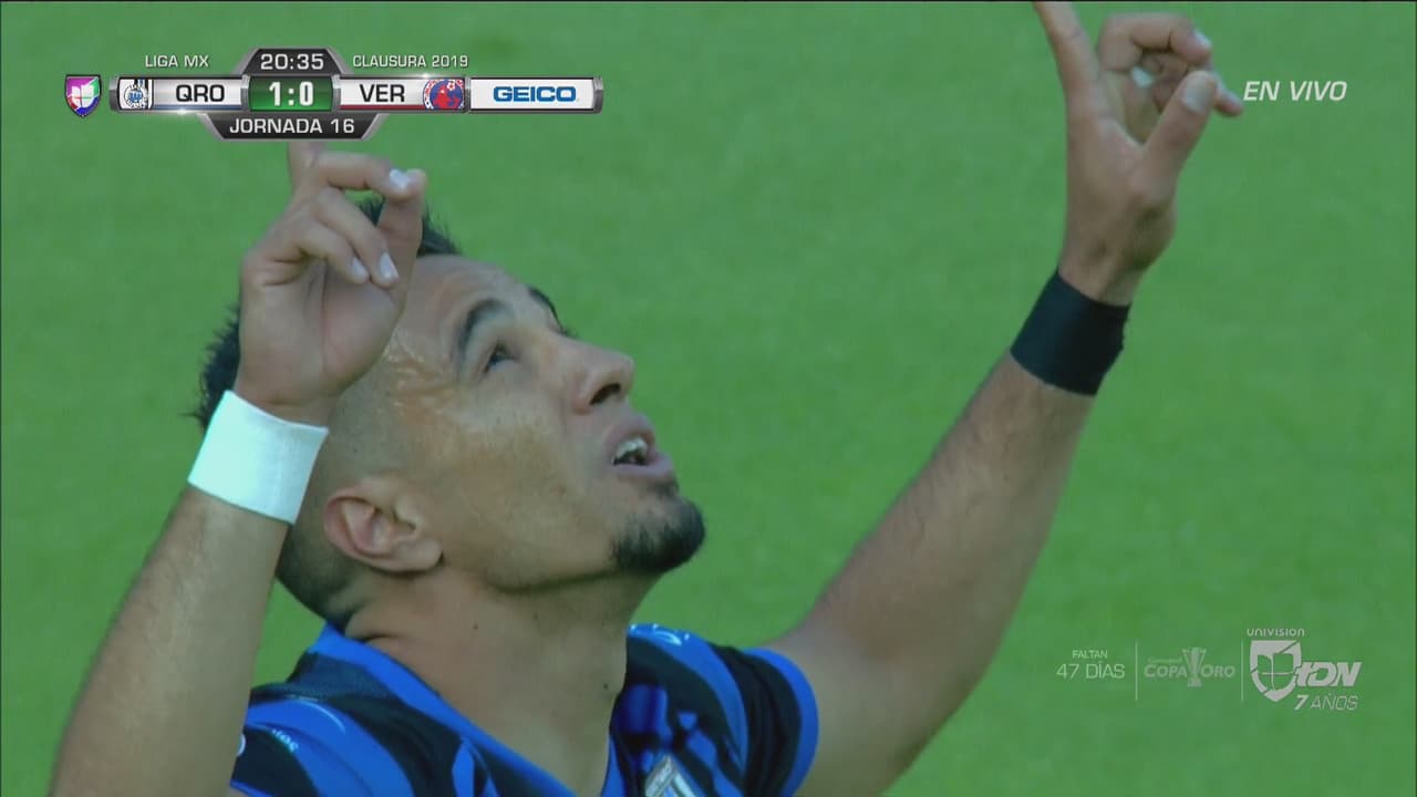 Sanvezzo abre el marcador ganándole la espalda al arquero