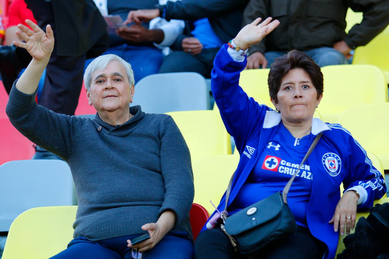El colorido vistió el estadio Morelos para el partido entre Monarcas y Cruz Azul, duelo de la Jornada 17 clave con miras a los últimos cupos de la Liguilla del Apertura 2018.