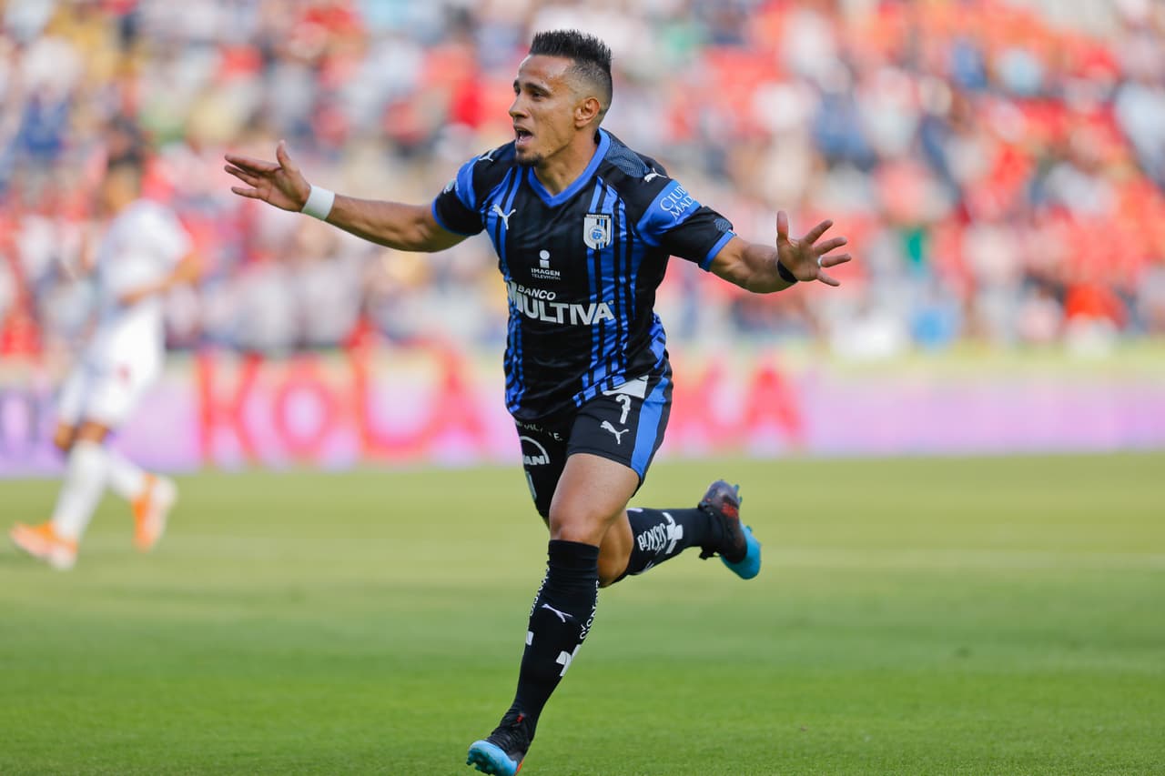 A minuto 21' Camilo Sanvezzo abrió el marcador para Querétaro, su quinto gol del 
<a href="https://www.univision.com/deportes/futbol/liga-mx/*">Clausura 2019</a>.