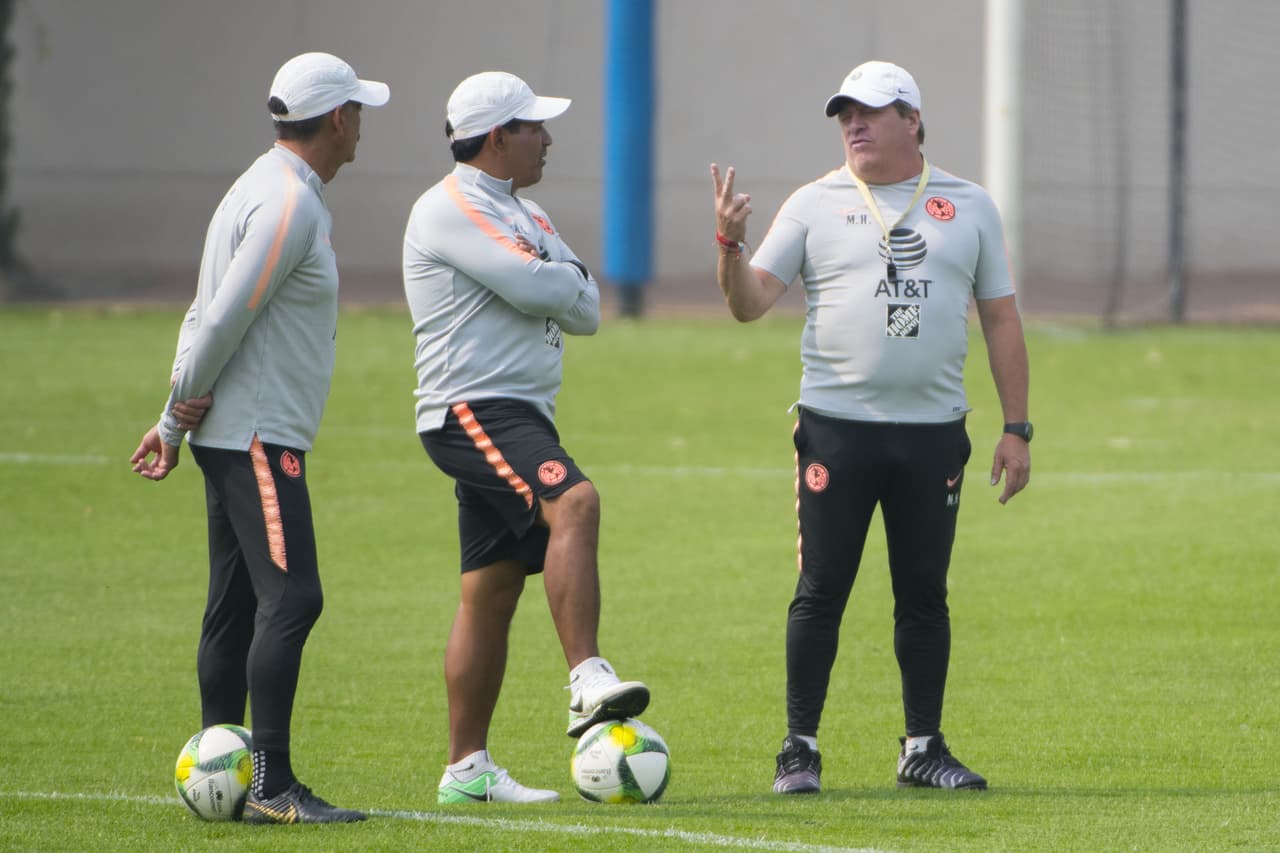 El entrenamiento de América en Coapa estuvo marcado por la tranquilidad del cupo en Liguilla pero por la exigencia de ganar contra Veracruz para mejorar lugares para los Cuartos de Final del Clausura 2019.