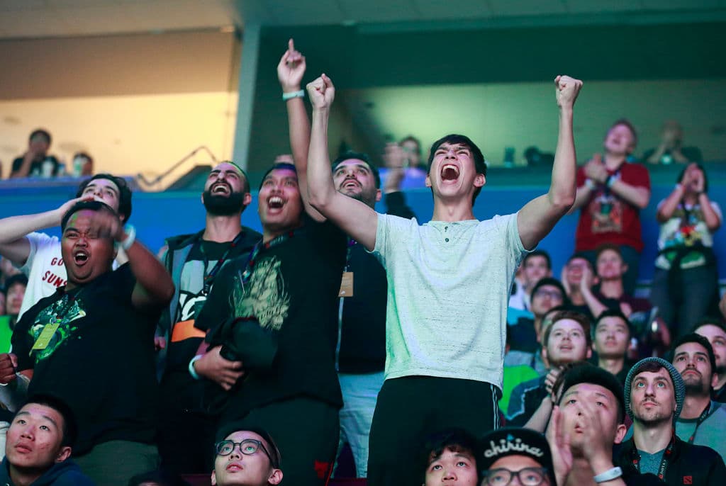 El segundo de ellos, de acuerdo con Yee, es el componente social, que significa formar conexiones con otros, conversar con jugadores, ayudarles o formar parte de un esfuerzo colectivo.