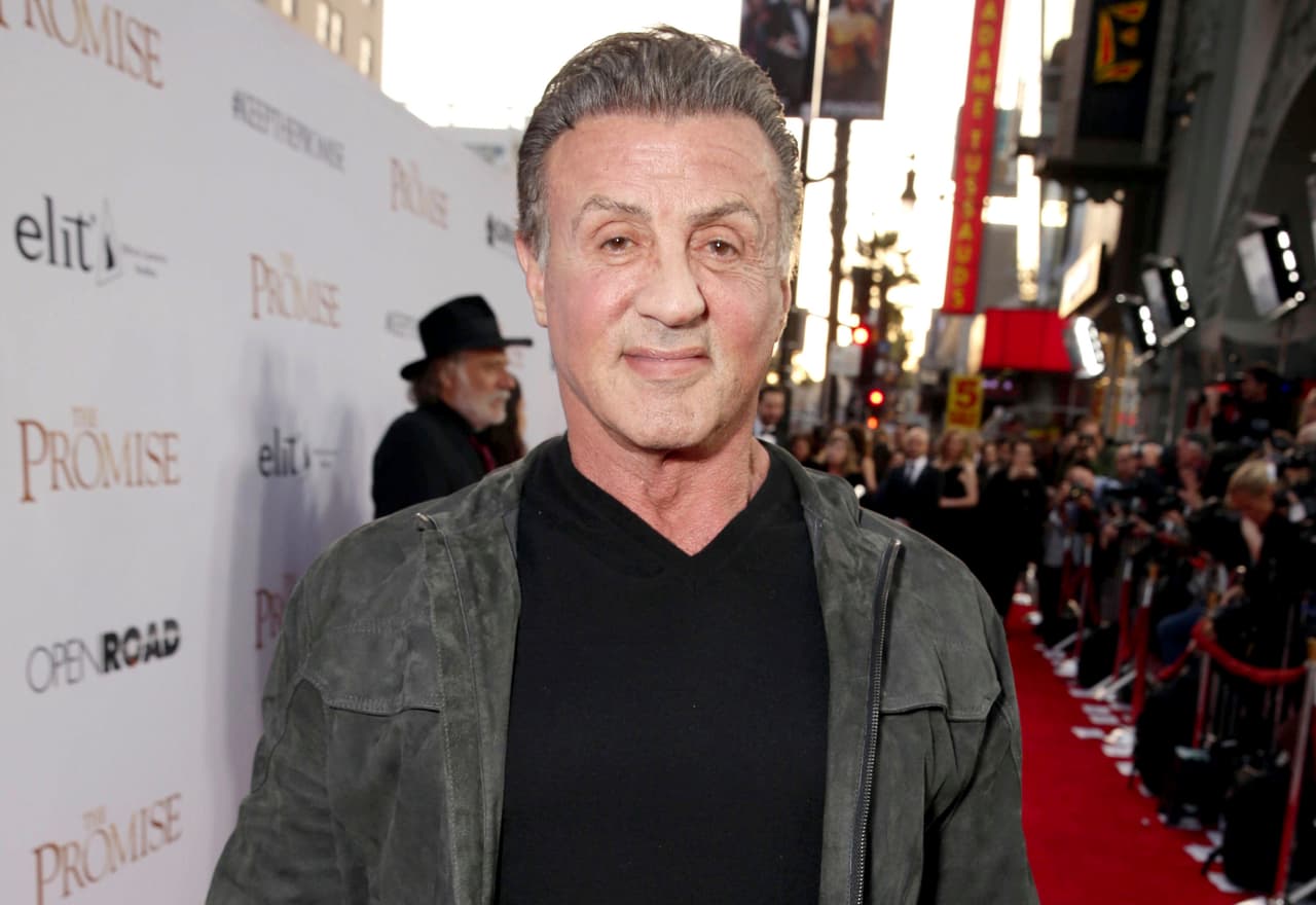 Sylvester Stallone, a pesar de ser estadounidense, es fanático del Everton inglés.