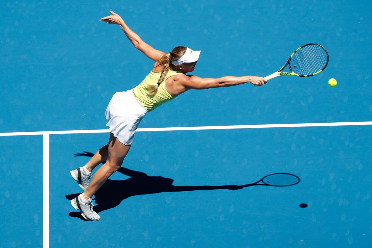 La danesa Caroline Wozniacki es otra de las bellas que sigue en Australia. La exnúmero uno mundial, con sus ojos azules, sonrisa seductora y cuerpo torneado, reúne capacidad y belleza.