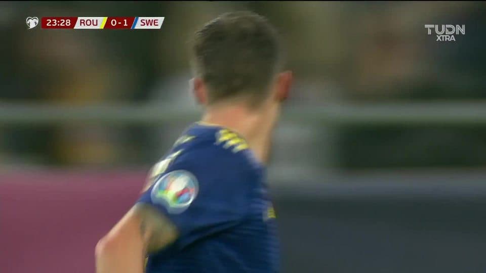 Tiro desviado de Mikael Lustig