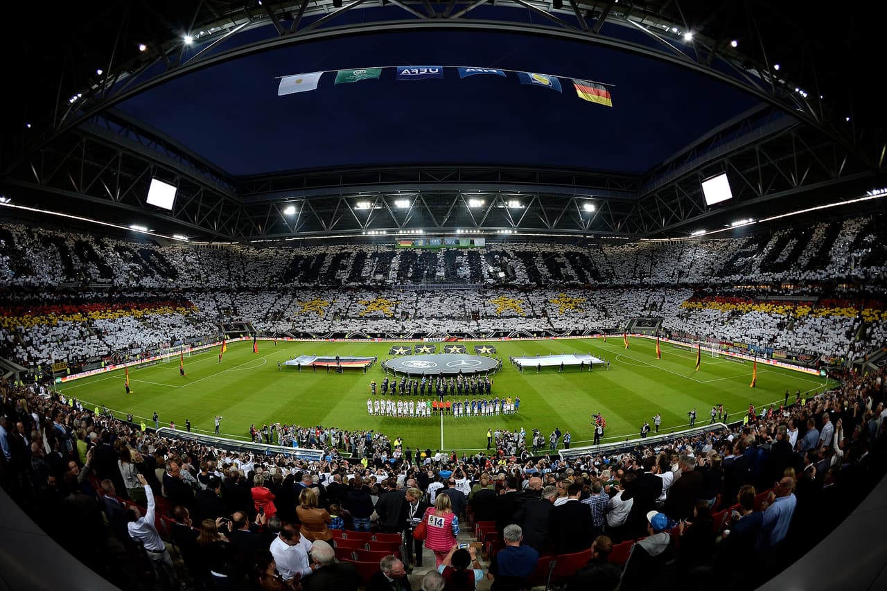 Con su techo retractil, el escenario de Düsseldorf no solo alberga eventos de fútbol sino que ha recibido demás espectáculos deportivos y conciertos.