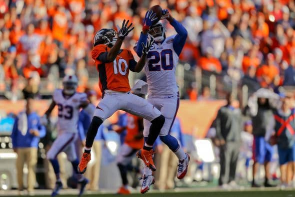 Los Denver Broncos lograron la victoria 24-17 sobre los Buffalo Bills, a pesar de dos pases interceptados a Peyton Manning, quien no consiguió ningún pase de TD.