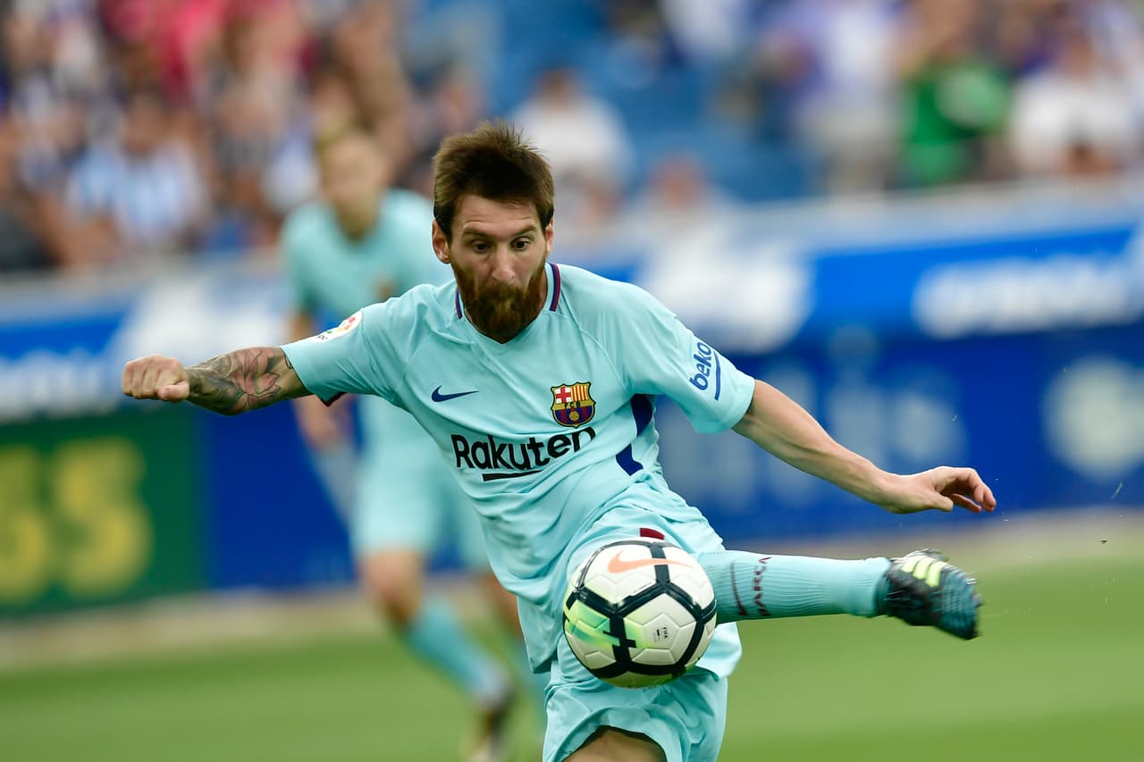 Con doblete de Lionel Messi, Barcelona vence 2-0 al Alavés y suma su segundo triunfo en La Liga
