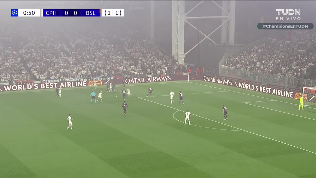 ¡TIRO ATAJADO! disparo por Magnus Mattsson.