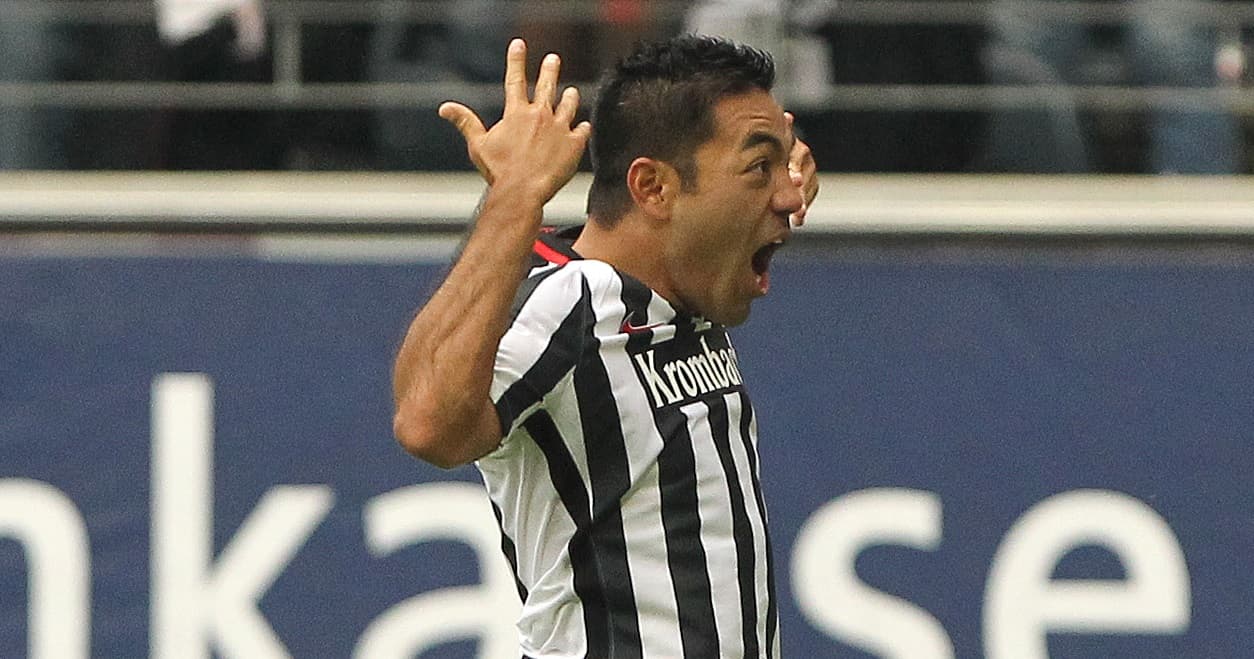 Marco Fabián se despacha con doblete en el triunfo del Eintracht sobre el Augsburg