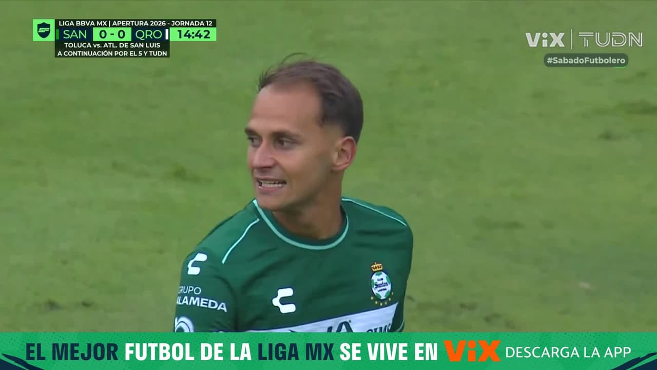 ¡Pasó rozando el poste! El disparo de Vilalba estremece a toda la afición Lagunera