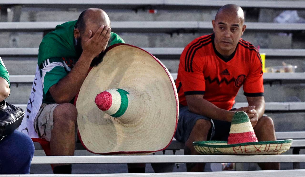 Aunque México subió dos puestos en el ránking de FIFA y es el mejor de Concacaf, algunos hinchas se notan molestos por no ver esa superioridad reflejada en el juego.