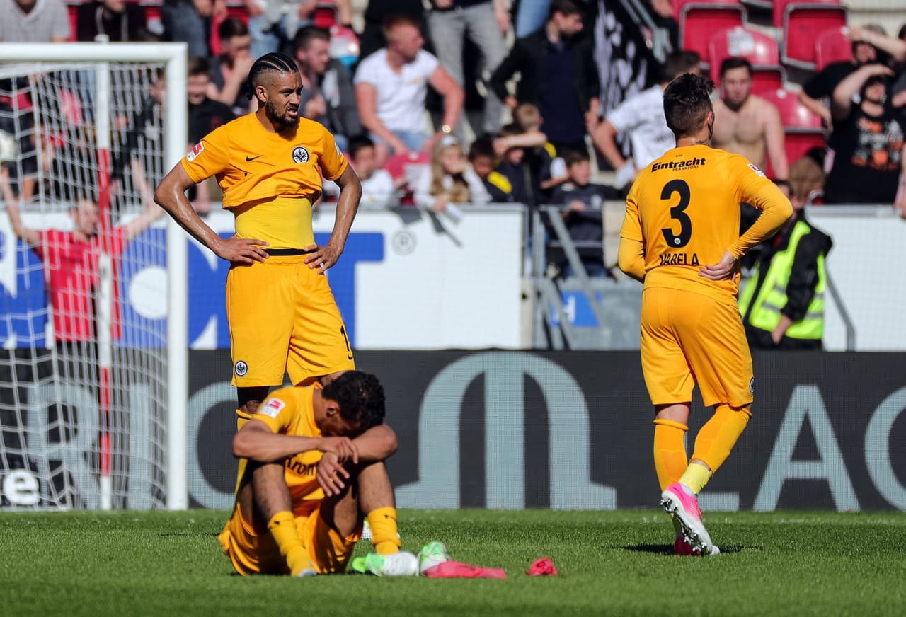 Eintracht Frankfurt, que tuvo al mexicano Marco Fabián, fue sorprendio en su visita al Mainz, que protagonizó una remontada brillante para imponerse 4-2 en la fecha 33 de la Bundesliga y así alejarse del descenso.