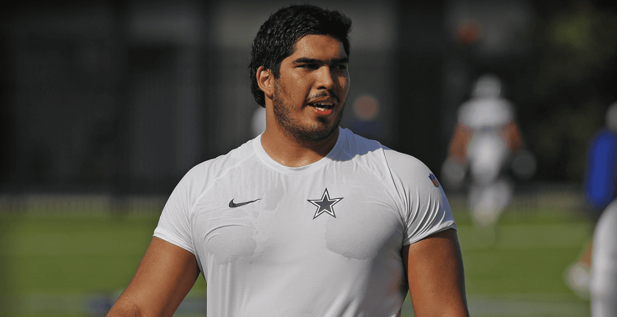 Isaac Alarcón considera un ejemplo a Tyron Smith en Dallas