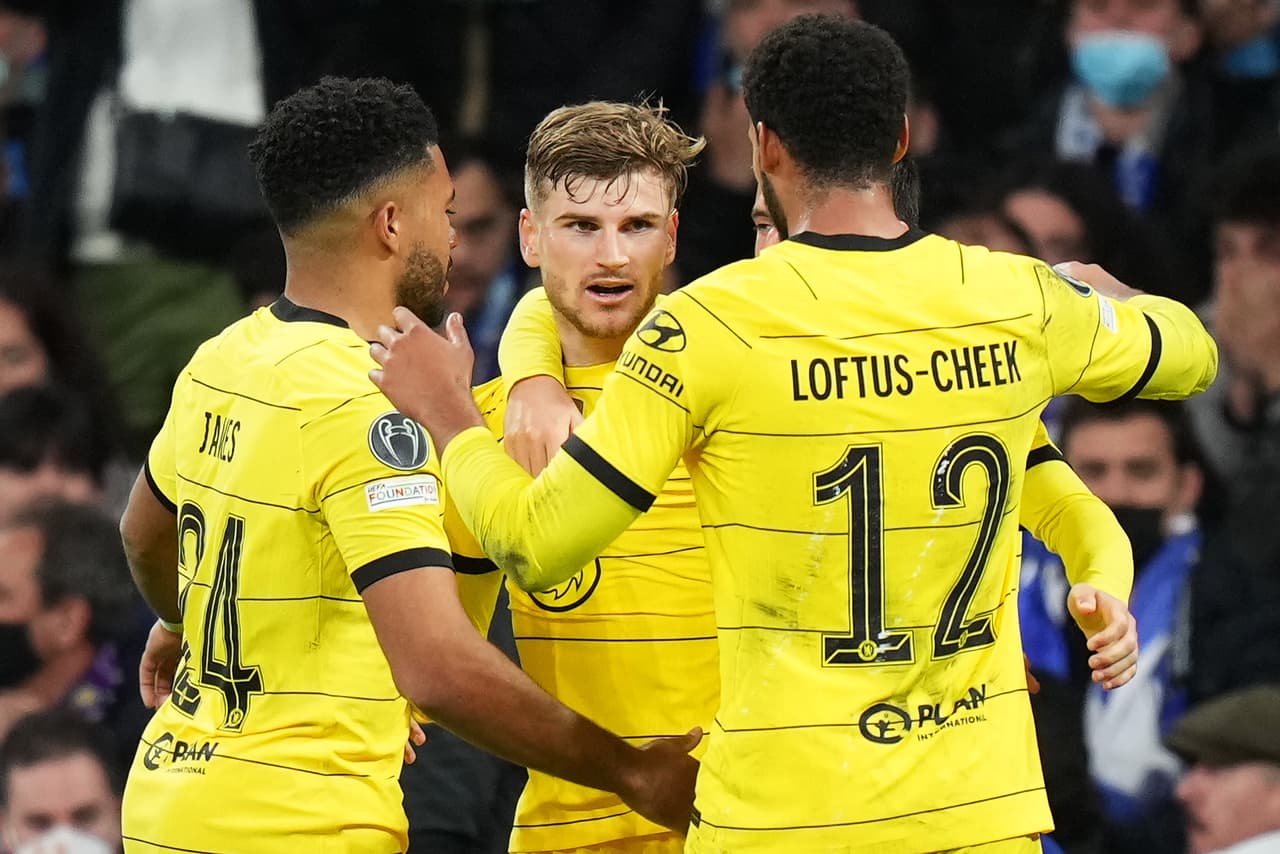 Chelsea le dio un ‘paseo’ al Madrid durante 75 minutos y se puso 0-3 con un pie en Semifinales, pero el cuadro merengue resurgió en el Bernabéu y con goles de Rodrygo y Benzema revivió en la serie.