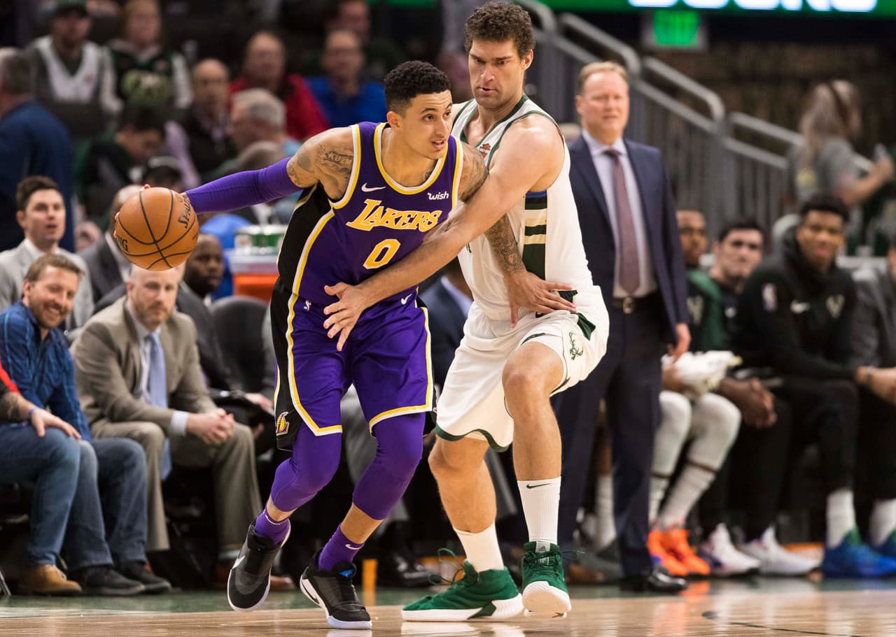 Los amantes del básquetbol siempre reparan, además de los mejor de cada partido, en qué tenis utilizaron sus jugadores favoritos. Al retirarse este año la restricción de colores en el calzado deportivo, los basquetbolistas se han dado vuelo y nos han mostrado pares excelsos.