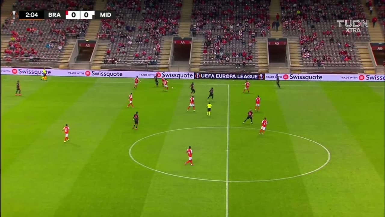 ¡TIRO ATAJADO! disparo por Gustav Isaksen.