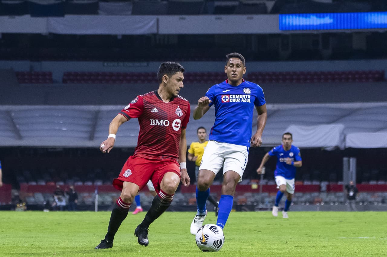 Con un solitario gol de Brayan Angulo, Cruz Azul vulve a vencer a Toronto y con un marcador global de 4-1, son el segundo equipo clasificado a las semifinales.