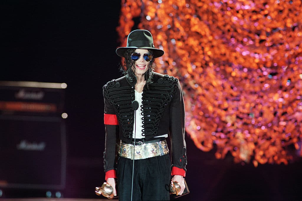 Algunas de las teorías incluso sugieren que la leyenda del pop fue asesinada.