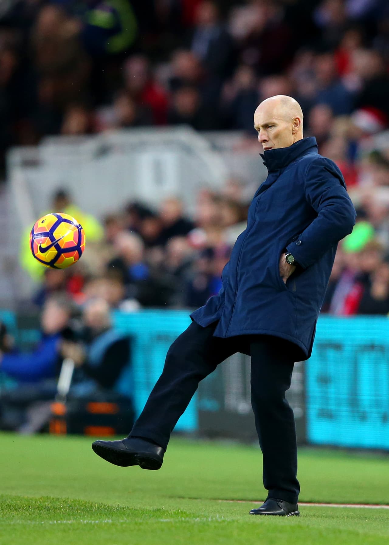 Bob Bradley - Es uno de los entrenadores más importantes de los Estados Unidos. Llevó a su selección a unos octavos de final de un Mundial, al subcampeonato en la Copa Confederaciones y al título de la Copa Oro.