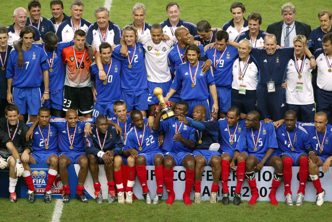 Francia se convirtió en el primer bicampeón de la Copa Confederaciones en 2003.