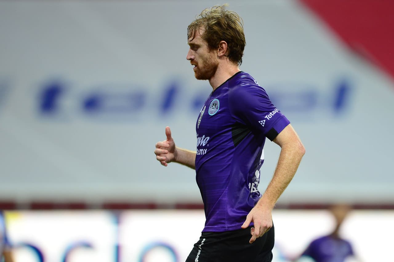 Aristeguieta hizo el primer gol de Maztlán FC en su historia. Recibió un centro en el corazón del área y bastó un escurrido tiro para marcarle a Gudiño.