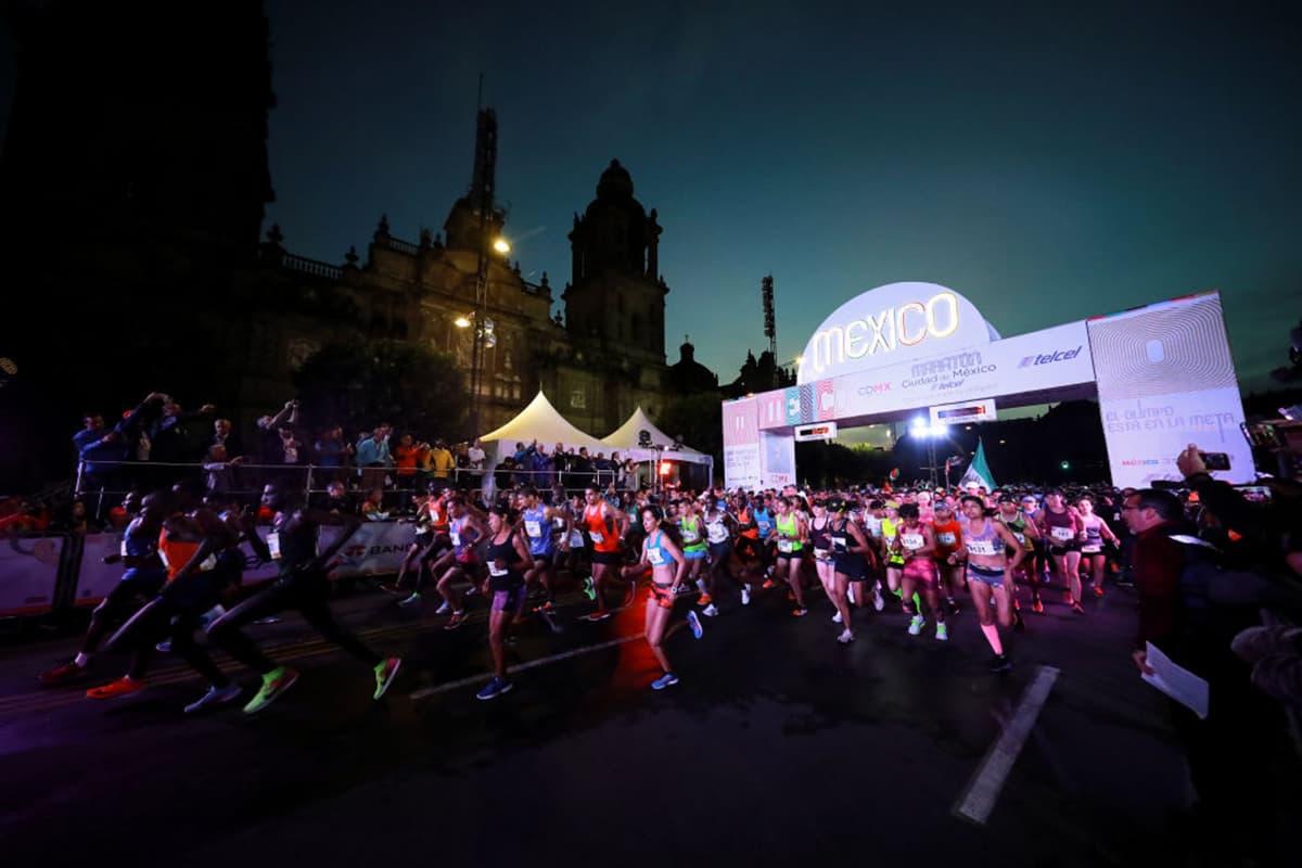 Para el acceso de los competidores al punto de partida fue habilitado el transporte público desde horas de la madrugada.