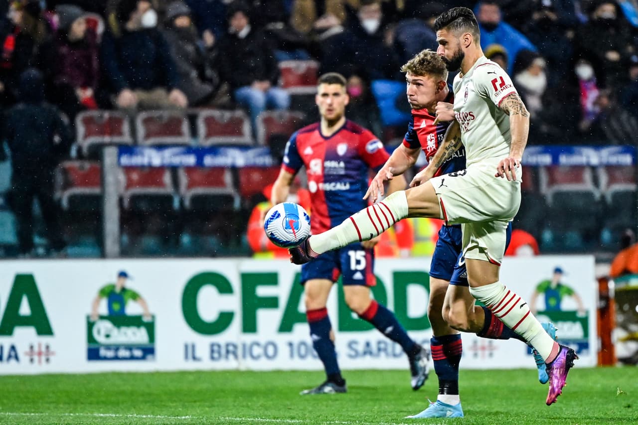 El Milan venció al Cagliari como visitante gracias a un solitario gol de Ismael Bennnacer y sigue como lider de la Serie A.