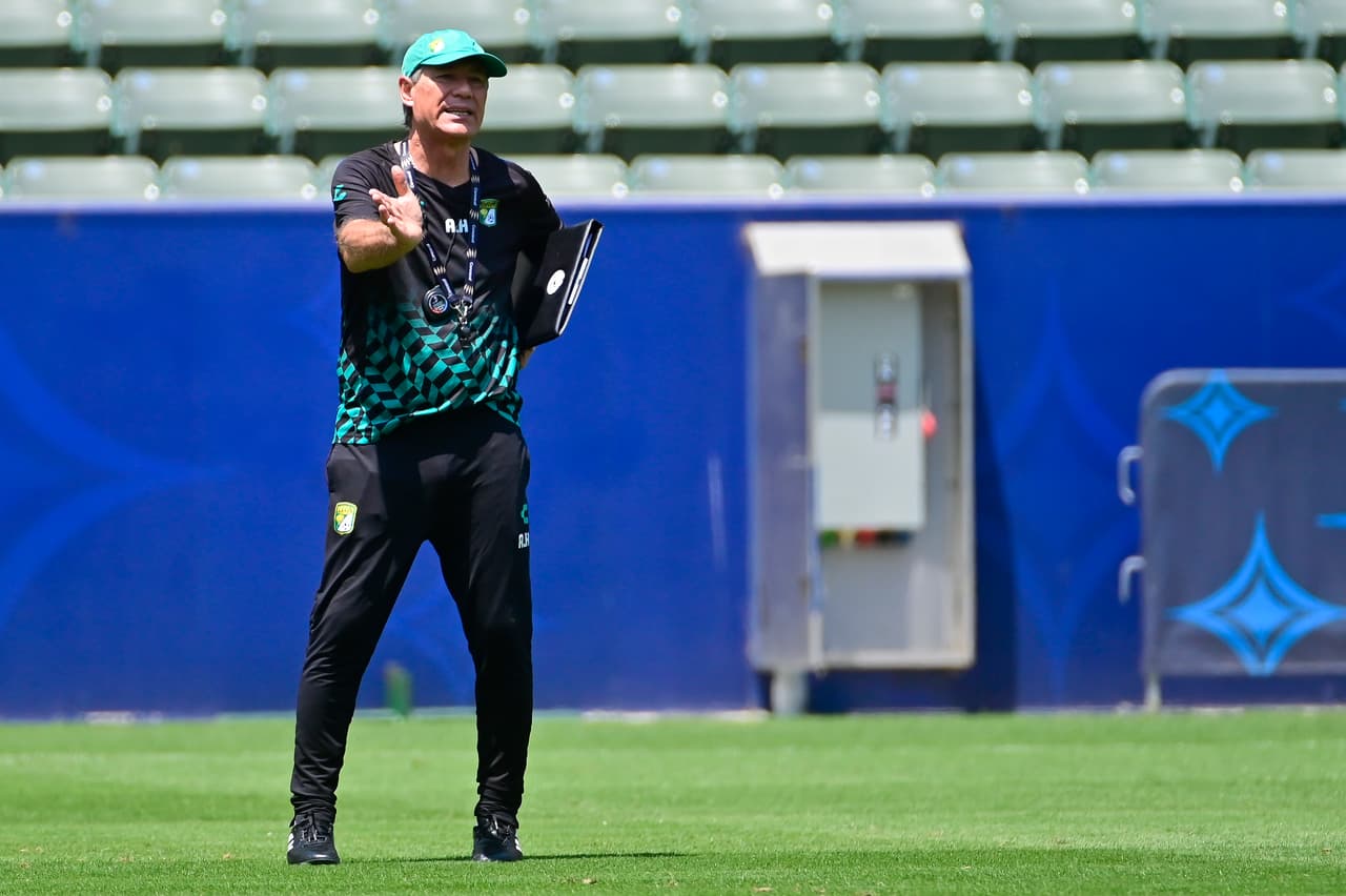 Ambas plantillas se mostraron listas y concentradas para el duelo el próximo domingo 18 de julio.