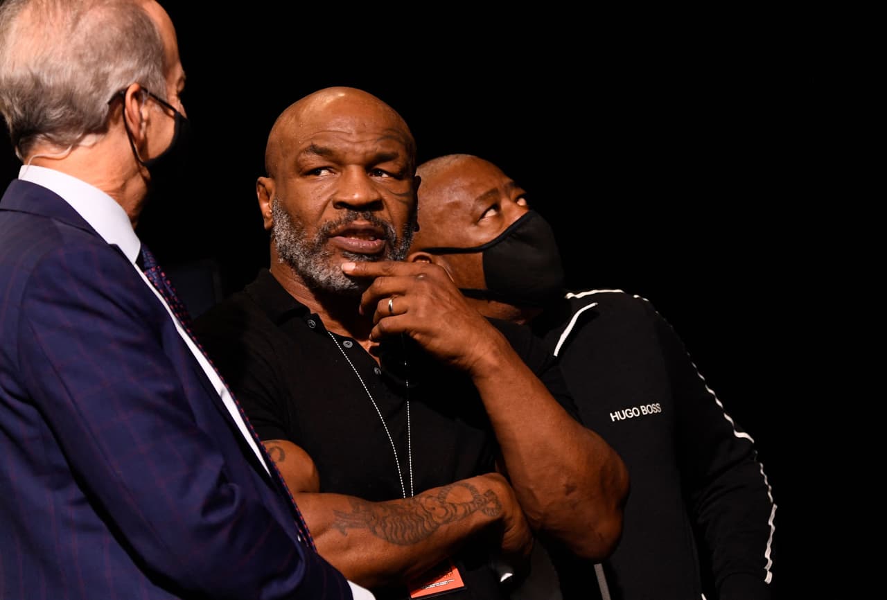 Mike Tyson asegura que golpe de Will Smith a Chris Rock fue fingido
