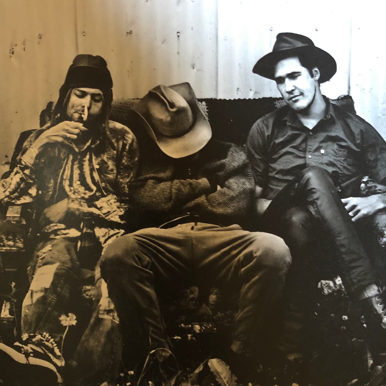 Elden, ahora de 30 años, afirmó en una demanda presentada el martes ante la corte federal de Los Ángeles que "sufrirá daños de por vida".