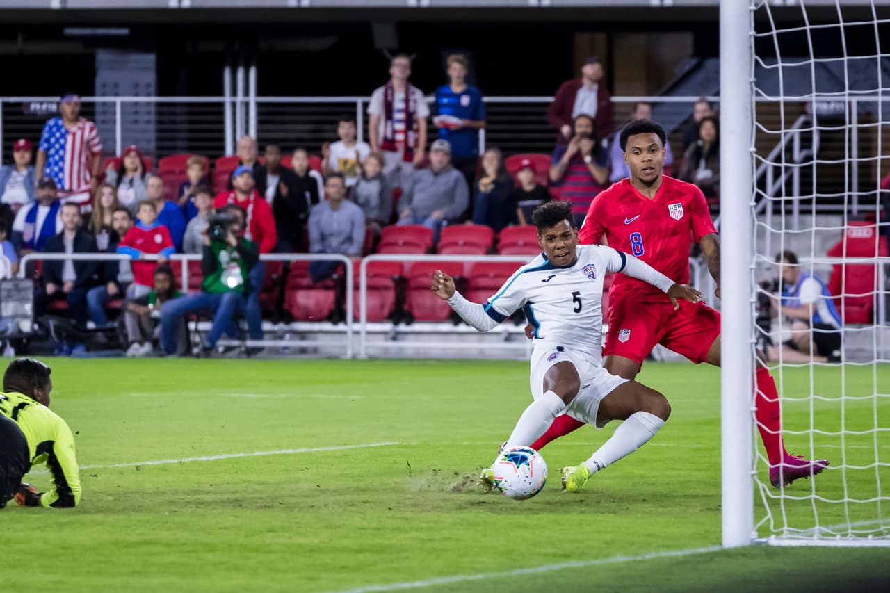 Anotaron McKennie (1´, 5´, 13’), Morris (9’), Sargent (40’), Pulisic (62’). Dario Ramos Morales hizo un autogol al minuto 37’. EEUU jugará ante Canadá el próximo 15 de octubre.