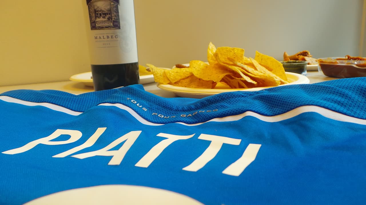 Comencemos por 200 gramos de nachos. Escoge los que más te gustan.