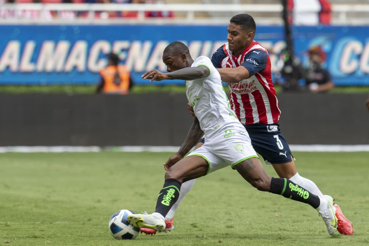 Bravos salió determinado a ganar el encuentro desde el principio, pero un gol de José Godínez al minuto 89 les roba el triunfo y terminan empatando 2-2 con Chivas.