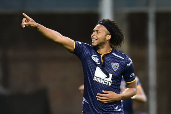 Arturo Mina, el defensor ecuatoriano podría hacer su debut con los ecuatorianos que buscan darle frescura y velocidad a su zona baja. Sus buenas actuaciones lo han llevado a ser considerado por la selección a tan solo 5 años de su debut.