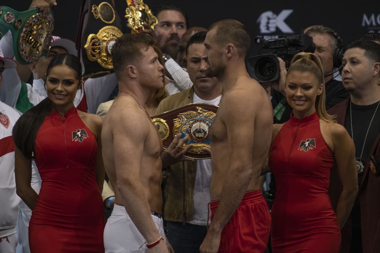 Kovalev se subió a la báscula y superó el peso pactado pero 'Canelo' Álvarez está dispuesto a pelear.