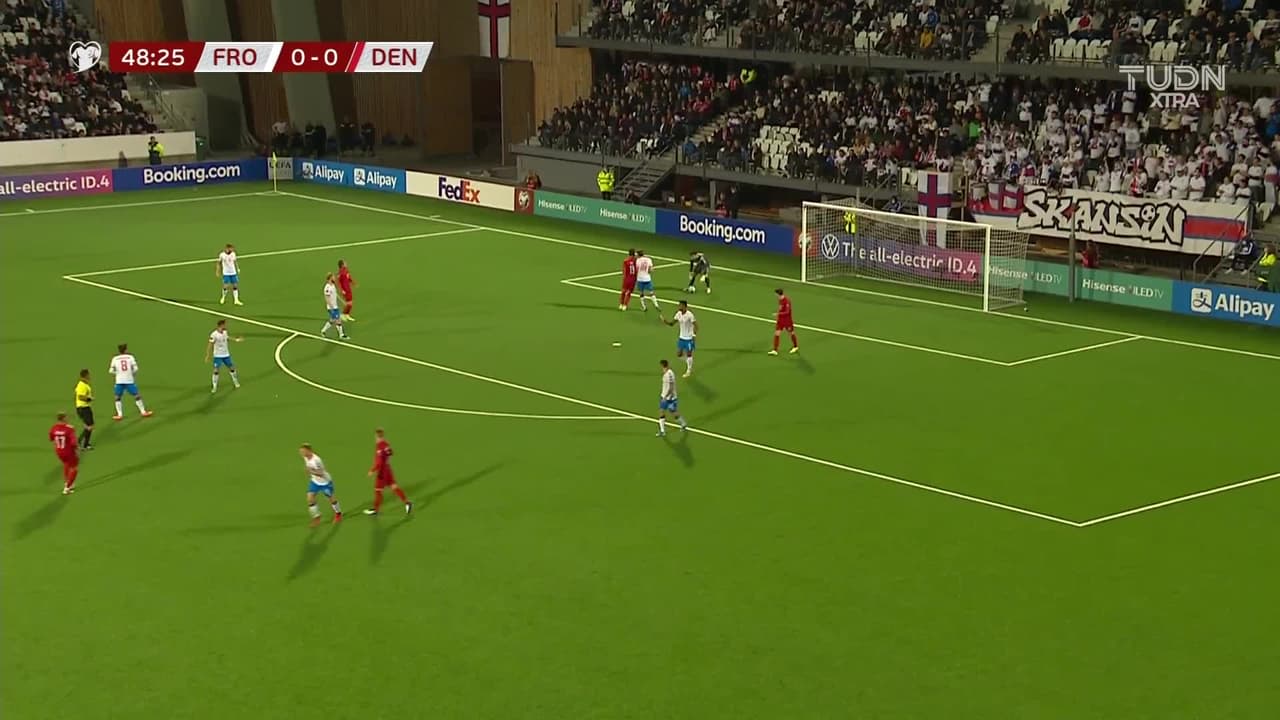 ¡TIRO ATAJADO! disparo por Andreas Christensen.