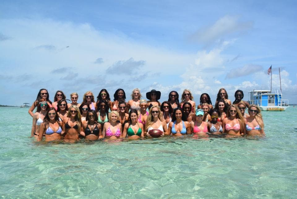 Mira a las bellezas de los New Orleans Saints durante su shooting para el Calendario 2016 (Fotos por Alex Restrepo y Ashley Amoss / New Orleans Saints).
